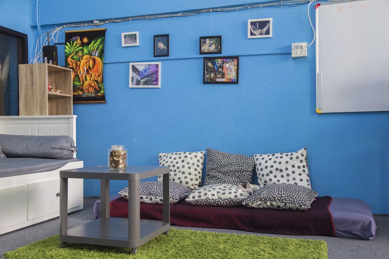 17You Inn Hostel Bangkok Exterior foto